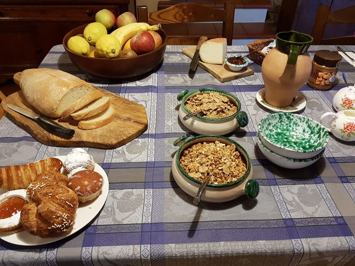 Alojamento de Acomodação e Pequeno-almoço Palazzo A Merse San Rocco a Pilli